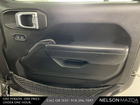 Used 2022 Jeep Wrangler Sport S image 41