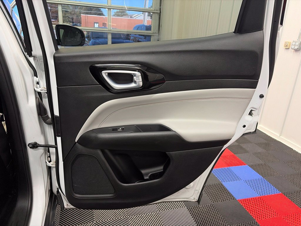Used 2024 Jeep Compass Limited AWD/4WD image 18