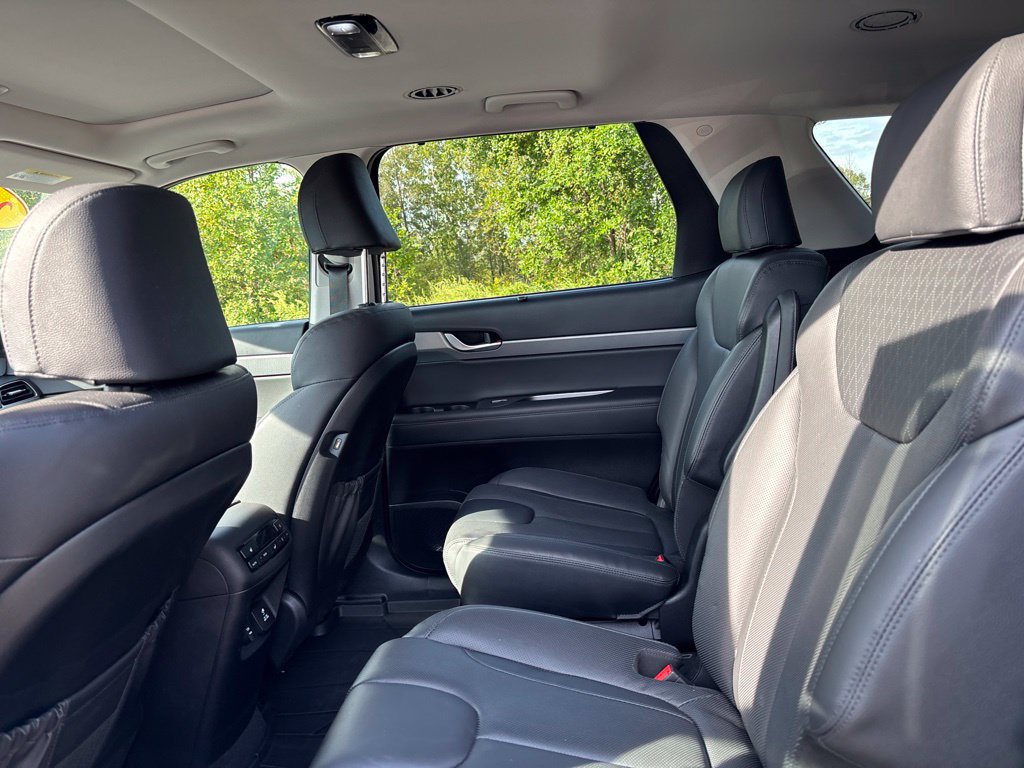 Certified 2022 Hyundai Palisade SEL w/ Premium Package AWD/4WD image 12