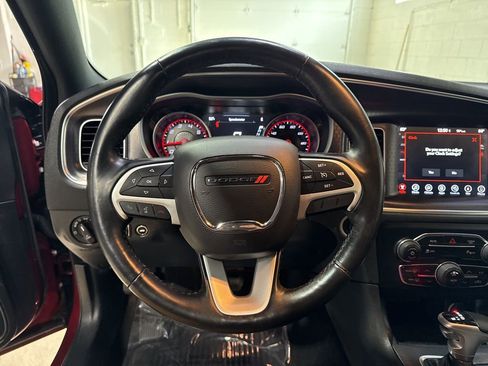 Used 2017 Dodge Charger SXT w/ AWD Plus Group image 11