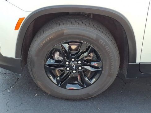 Used 2022 Chevrolet Traverse LT w/ Midnight/Sport Edition FWD image 32