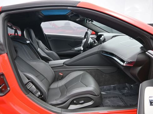 Used 2023 Chevrolet Corvette Stingray Coupe w/ Z51 Performance Package image 28