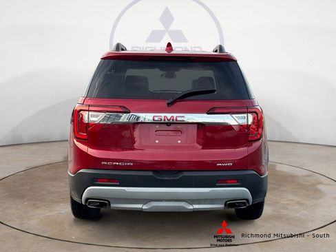 Used 2023 GMC Acadia SLT image 4