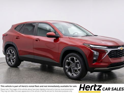 Used 2025 Chevrolet Trax LT w/ LT Convenience Package FWD image 1