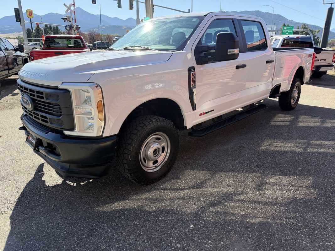 Used 2024 Ford F250 XL AWD/4WD image 5