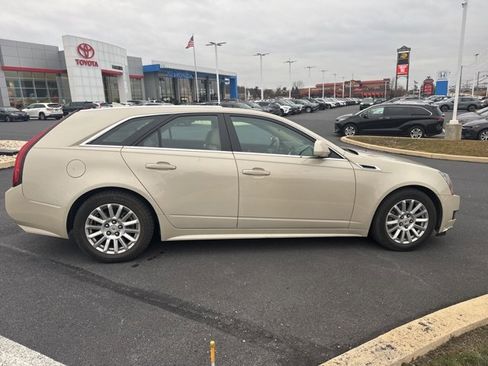 Used 2011 Cadillac CTS Luxury image 8