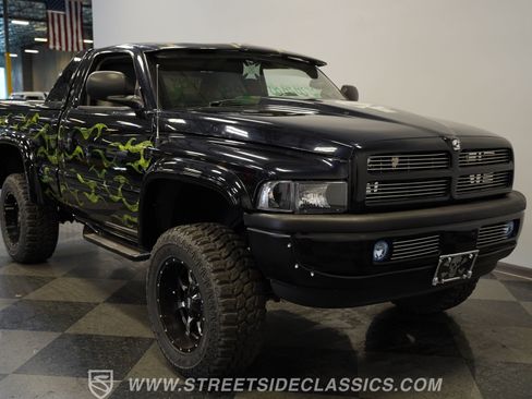 Used 1995 Dodge Ram 1500 Truck 4x4 Regular Cab image 17