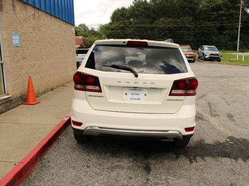 Used 2019 Dodge Journey Crossroad FWD image 5