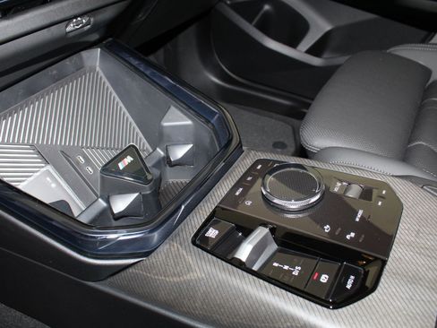 New 2026 BMW X3 xDrive30 w/ Premium Package image 16