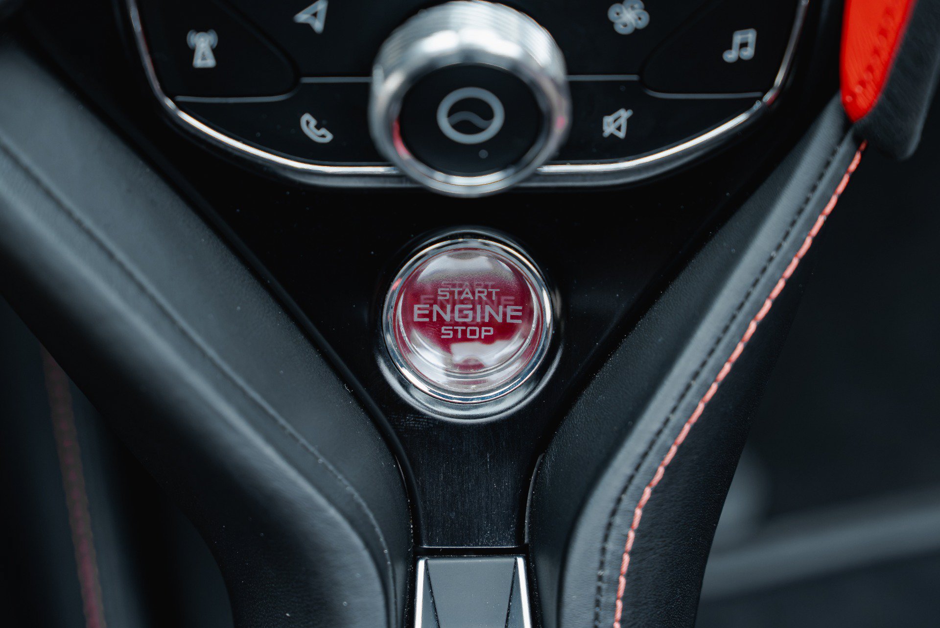 Used 2021 McLaren 720S Performance RWD image 48