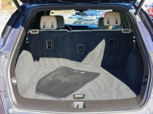 Used 2018 Cadillac XT5 AWD image 9