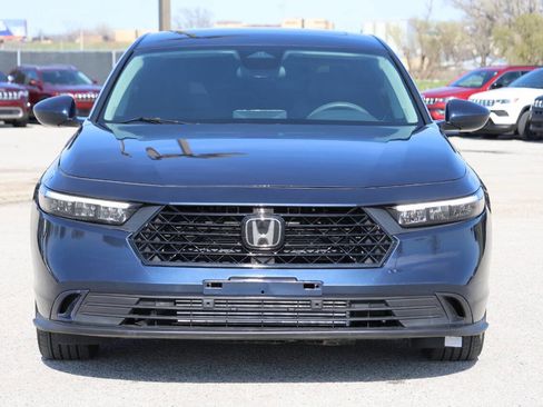 Used 2023 Honda Accord EX image 2