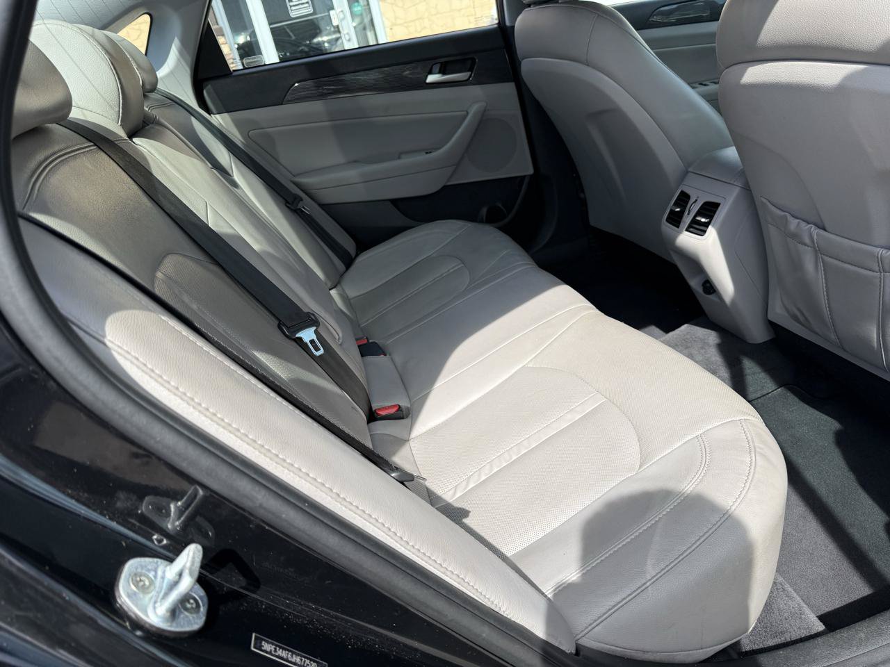 Used 2018 Hyundai Sonata Limited FWD image 17