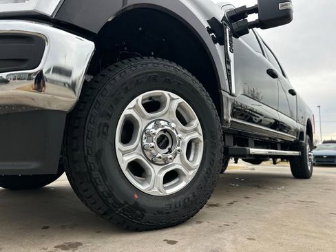 New 2026 Ford F250 XLT w/ FX4 Off-Road Package image 48