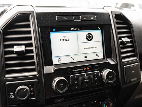 Used 2017 Ford F150 XL w/ Equipment Group 101A Mid AWD/4WD image 31