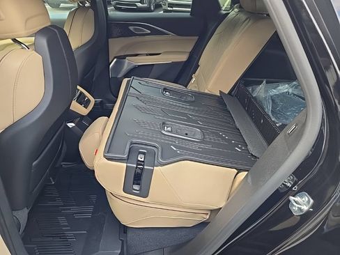 Used 2026 Cadillac Lyriq Signature Luxury w/ Nappa Leather Package AWD/4WD image 52