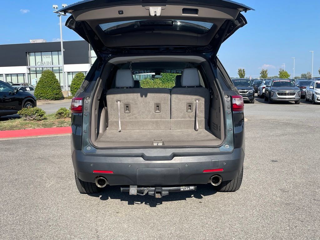 Used 2019 Chevrolet Traverse LT w/ LT Premium Package AWD/4WD image 7