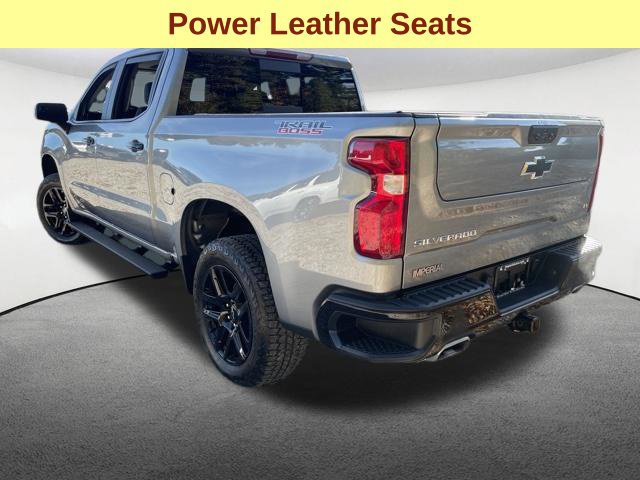 Used 2025 Chevrolet Silverado 1500 LT Trail Boss w/ Convenience Package II AWD/4WD image 9