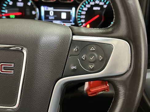 Used 2018 GMC Sierra 1500 SLT AWD/4WD image 31