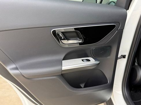 Certified 2026 Mercedes-Benz GLC 300 image 24