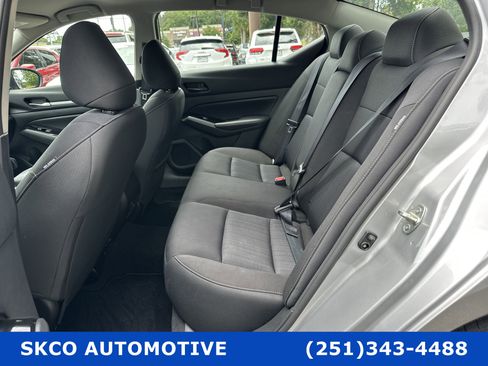 Used 2023 Nissan Altima 2.5 SV image 14