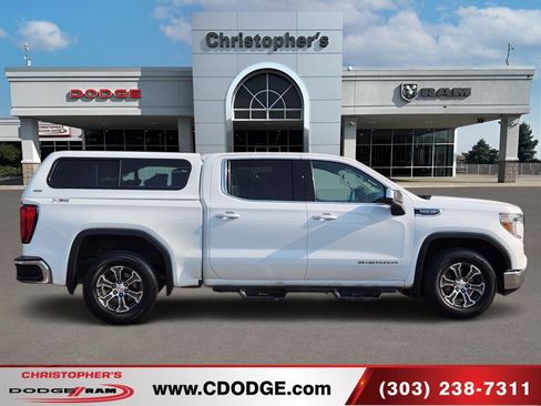 Used 2019 GMC Sierra 1500 SLE w/ SLE Convenience Package AWD/4WD image 2