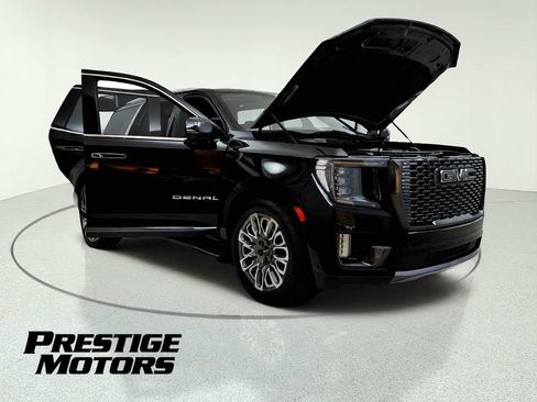 Used 2023 GMC Yukon Denali Ultimate AWD/4WD image 11