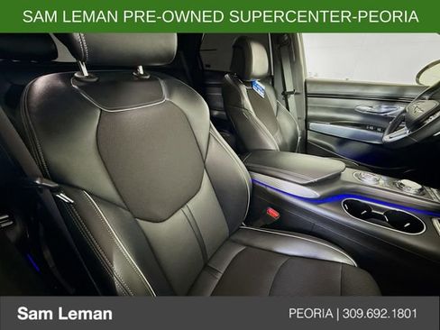 Used 2023 Genesis GV70 2.5T w/ Sport Prestige Package image 30