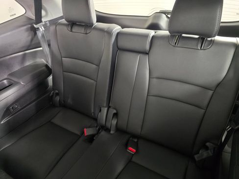 Used 2019 Honda Pilot Touring image 20