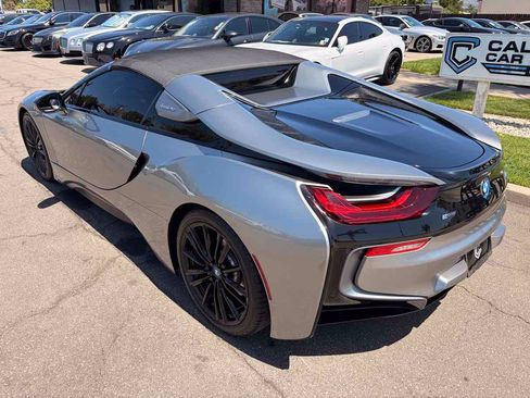 Used 2019 BMW i8 Roadster AWD/4WD image 15