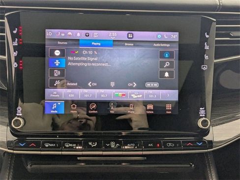 Used 2022 Jeep Wagoneer Series III w/ Premium Group I image 21