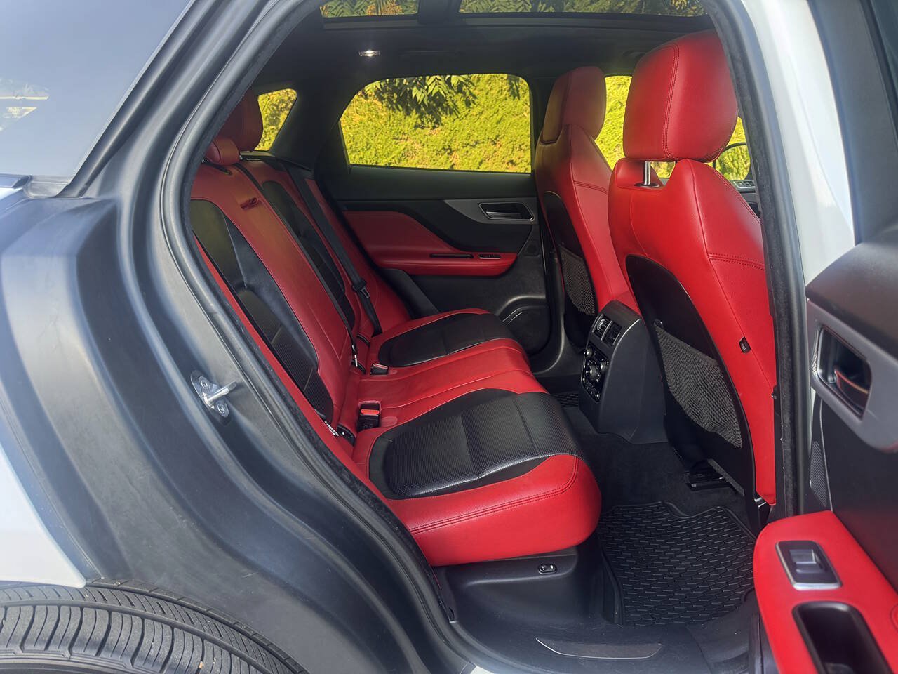 Used 2019 Jaguar F-PACE S AWD/4WD image 13