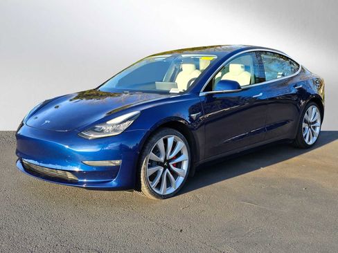 Used 2019 Tesla Model 3 Performance image 7