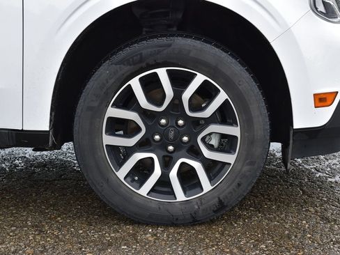 Certified 2022 Ford Maverick Lariat w/ Lariat Luxury Package FWD image 4