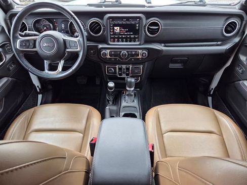 Certified 2022 Jeep Wrangler Unlimited Sahara image 17