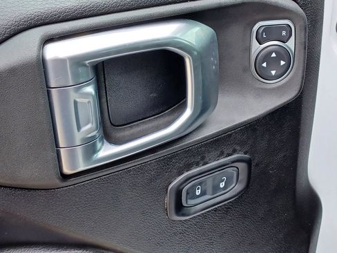 Used 2021 Jeep Wrangler Unlimited Sport AWD/4WD image 12