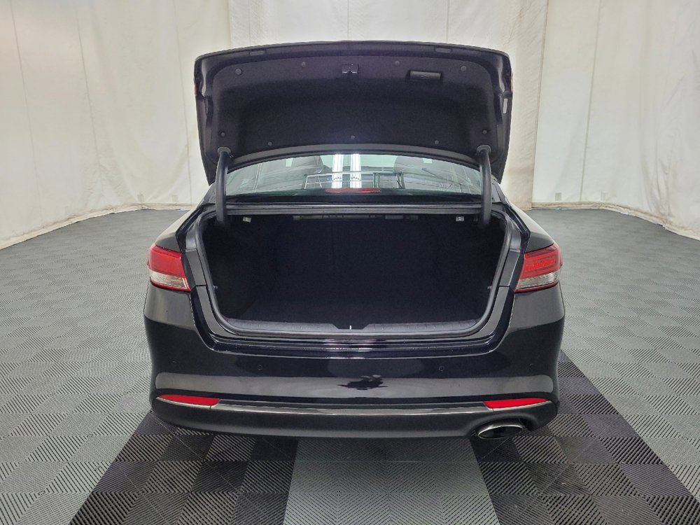 Used 2018 Kia Optima S FWD image 29