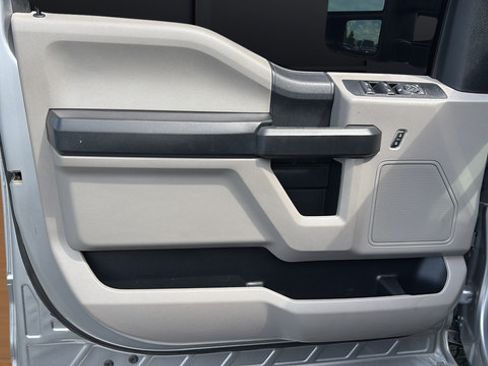 Used 2020 Ford F250 XL w/ STX Appearance Package AWD/4WD image 16