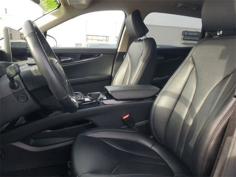 Certified 2022 Lincoln Nautilus AWD w/ Premium Package image 14