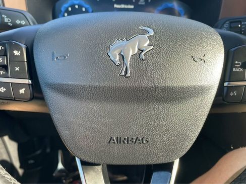 Used 2025 Ford Bronco Sport Outer Banks w/ Outer Banks Tech Package+ AWD/4WD image 16