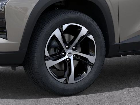 New 2026 Chevrolet Trax RS w/ Sunroof Package FWD image 9