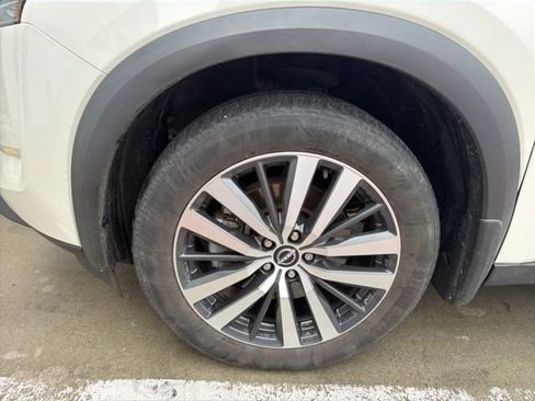 Used 2022 Nissan Pathfinder Platinum w/ Cargo Package image 2