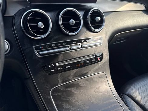 Used 2019 Mercedes-Benz GLC 300 4MATIC image 26