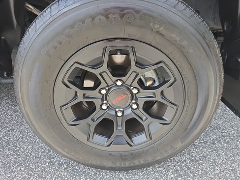 Used 2024 Toyota Tacoma SR5 AWD/4WD image 30