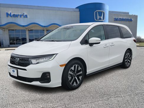 New 2026 Honda Odyssey EX-L image 2