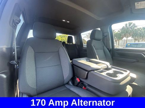 Used 2025 Chevrolet Silverado 2500 LT w/ Convenience Package image 29