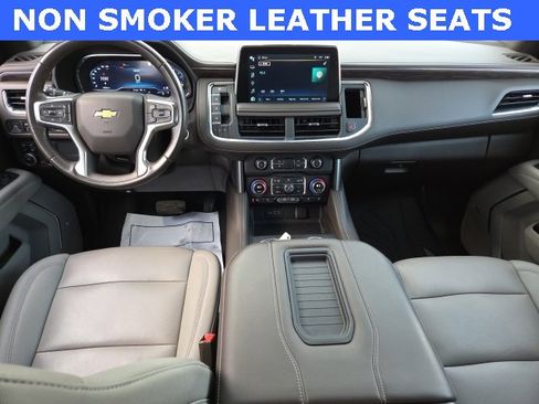 Used 2022 Chevrolet Suburban LT image 2