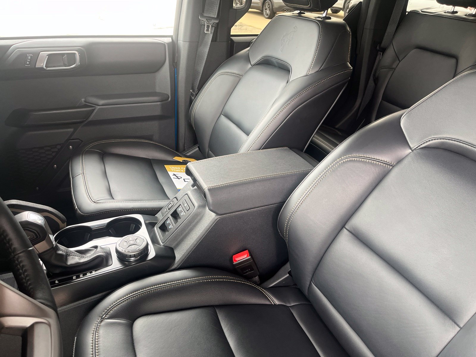 Certified 2025 Ford Bronco Badlands AWD/4WD image 10
