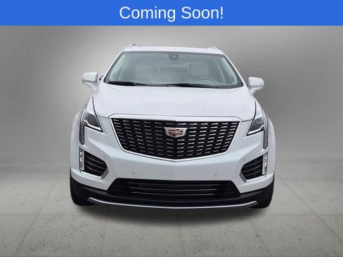 Used 2024 Cadillac XT5 Premium Luxury w/ LPO, Floor Liner Package AWD/4WD image 9