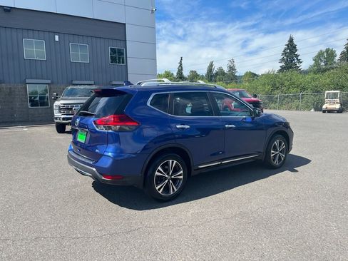 Used 2017 Nissan Rogue SL w/ SL Premium Package FWD image 6